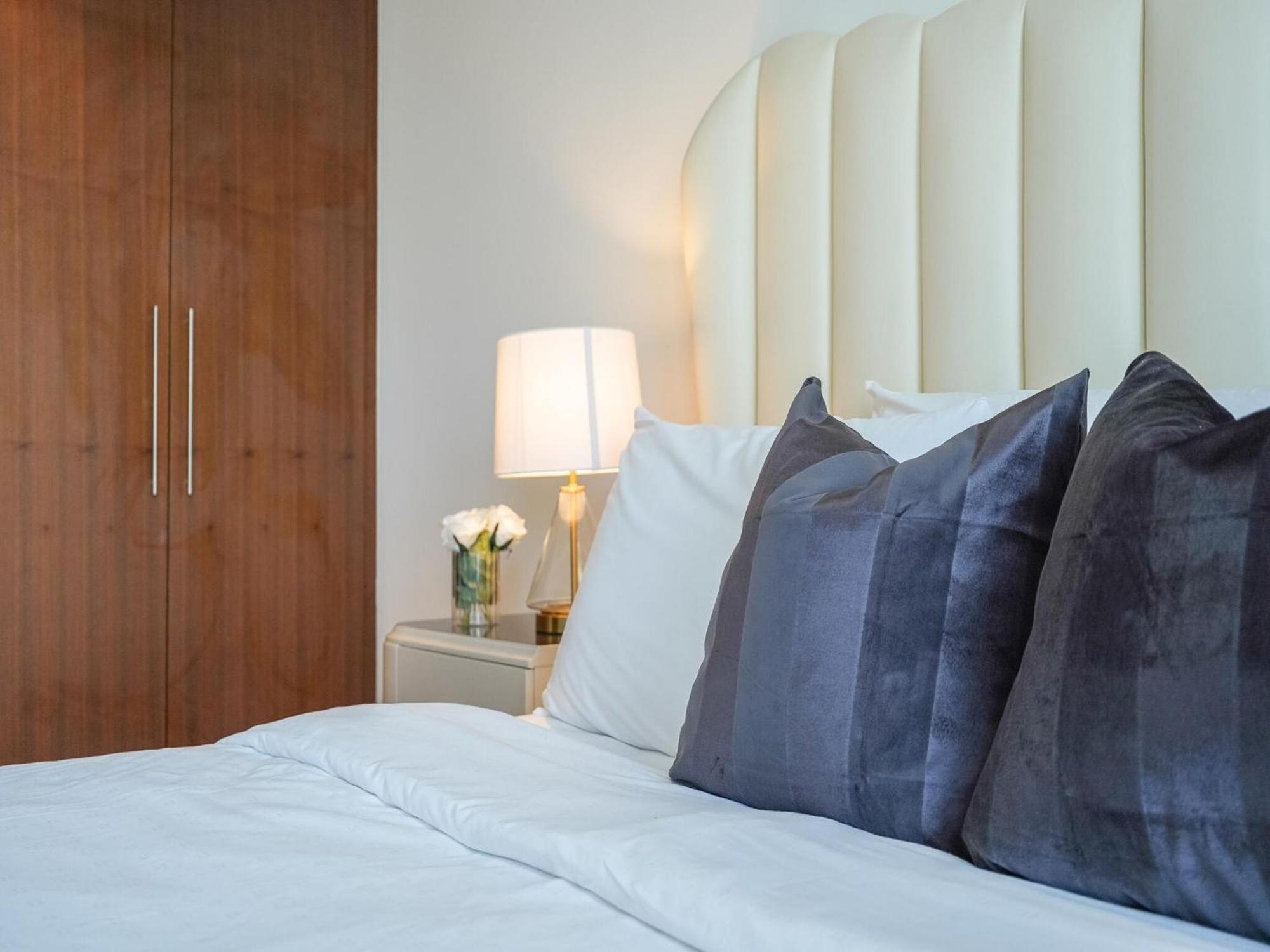 Luxurious Stylish Apartments Across Dubai Mall Burj Khalifa City Views מראה חיצוני תמונה