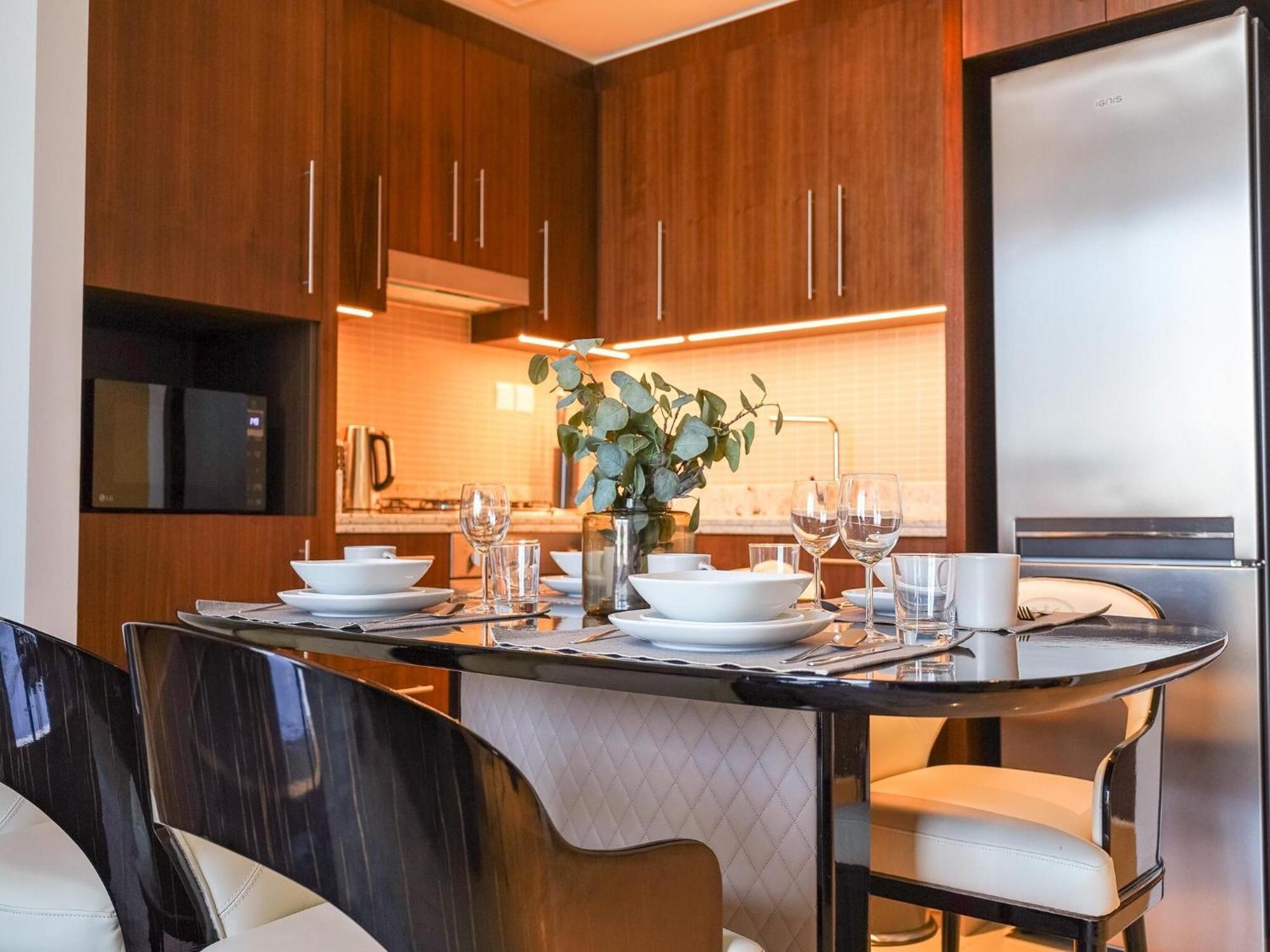 Luxurious Stylish Apartments Across Dubai Mall Burj Khalifa City Views מראה חיצוני תמונה